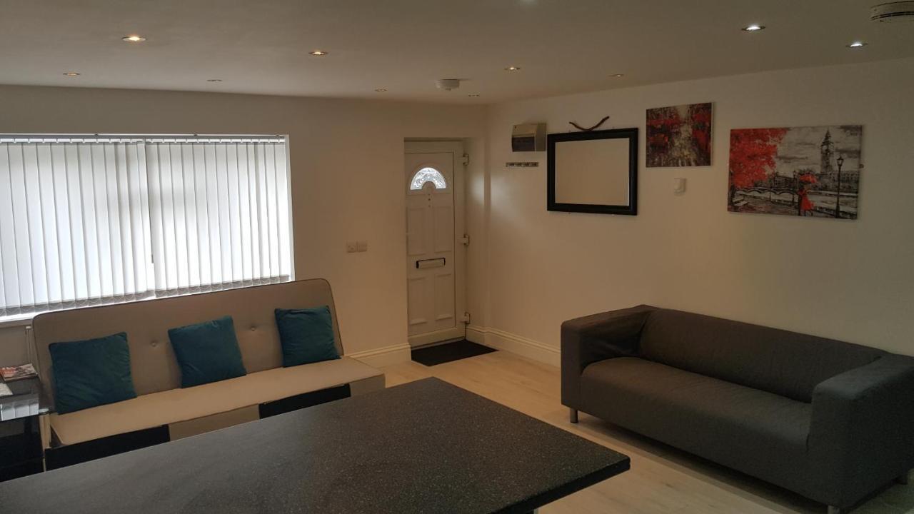 Central Windsor 2 Bedroom Flat With Free Parking Buitenkant foto